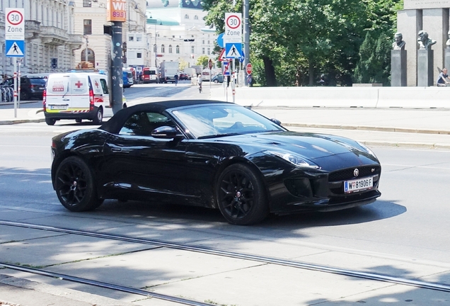 Jaguar F-TYPE S AWD Convertible