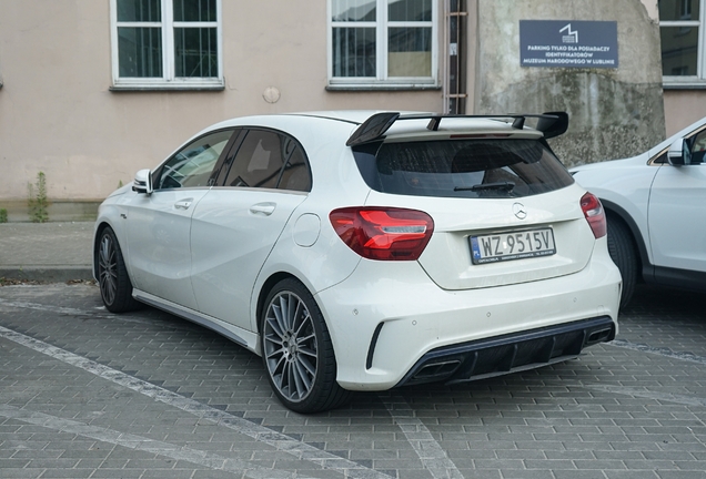 Mercedes-AMG A 45 W176 2015