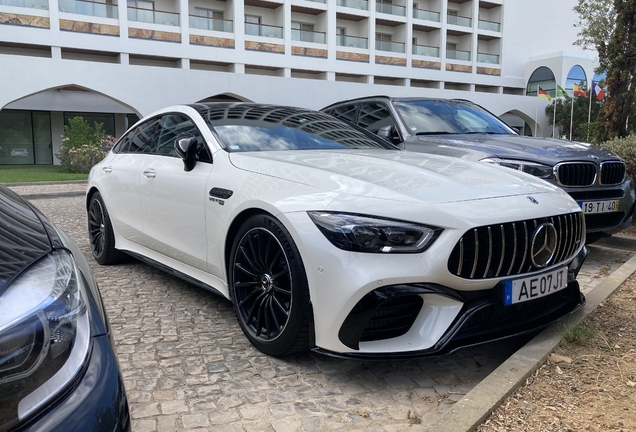 Mercedes-AMG GT 63 S X290