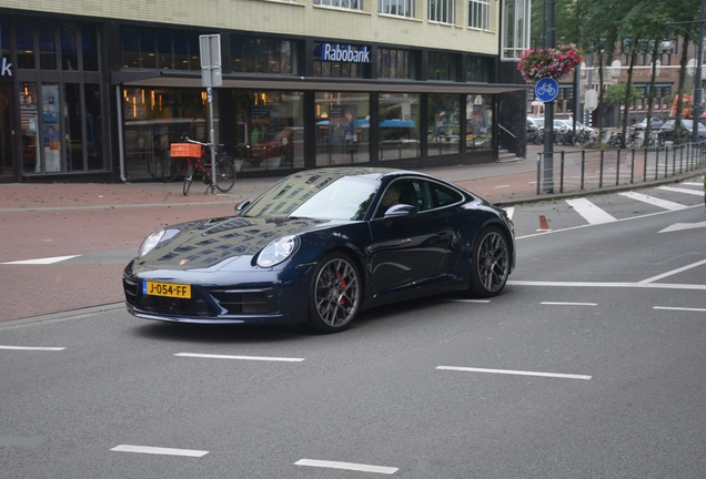 Porsche 992 Carrera 4S