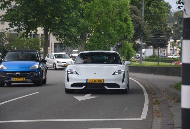 Porsche Taycan Turbo