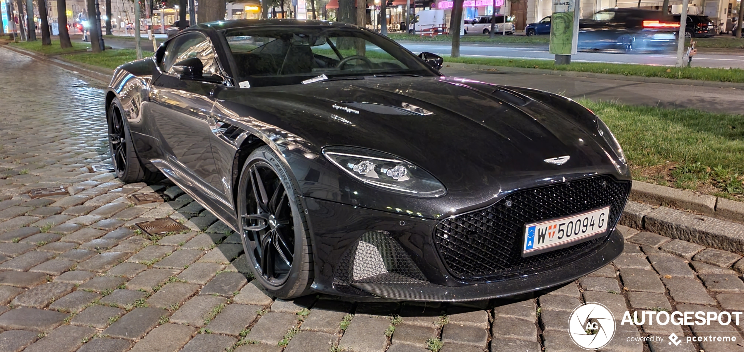 Aston Martin DBS Superleggera