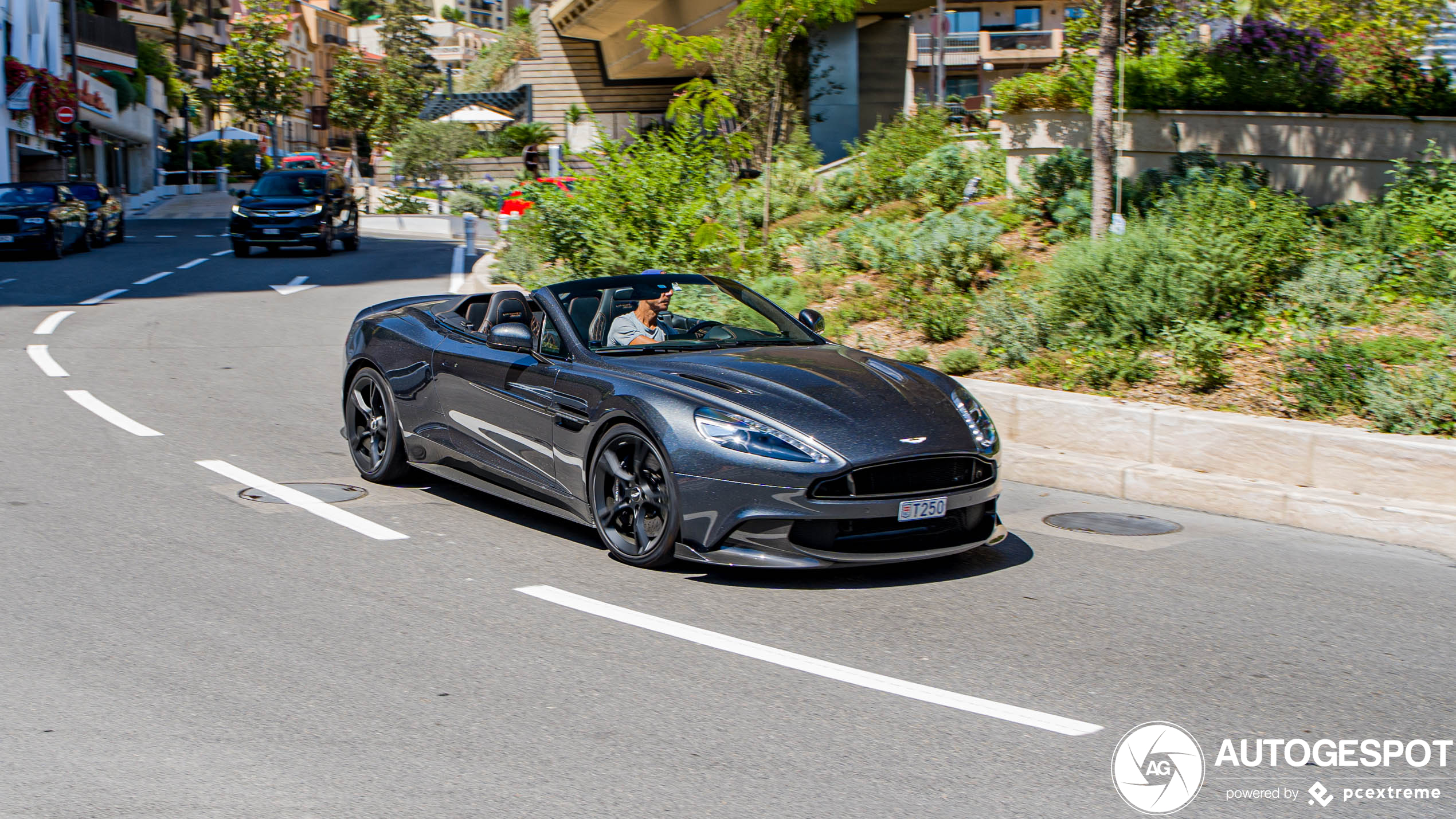 Aston Martin Vanquish S Volante 2017 Ultimate Edition