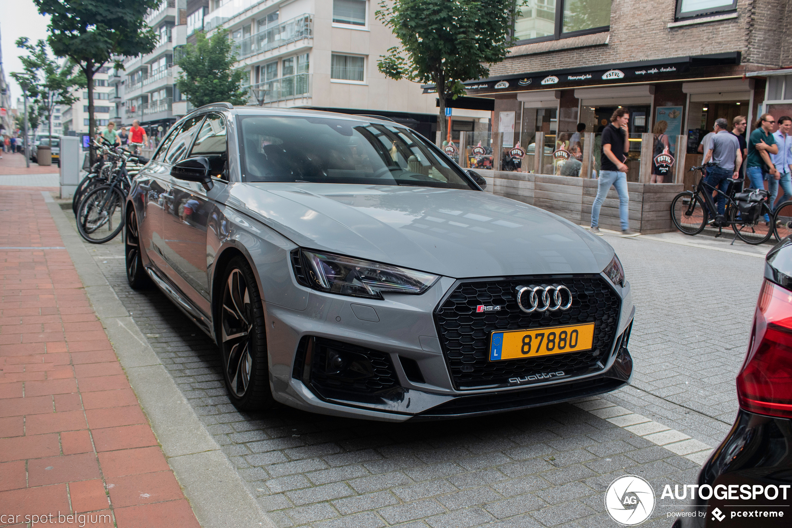 Audi RS4 Avant B9