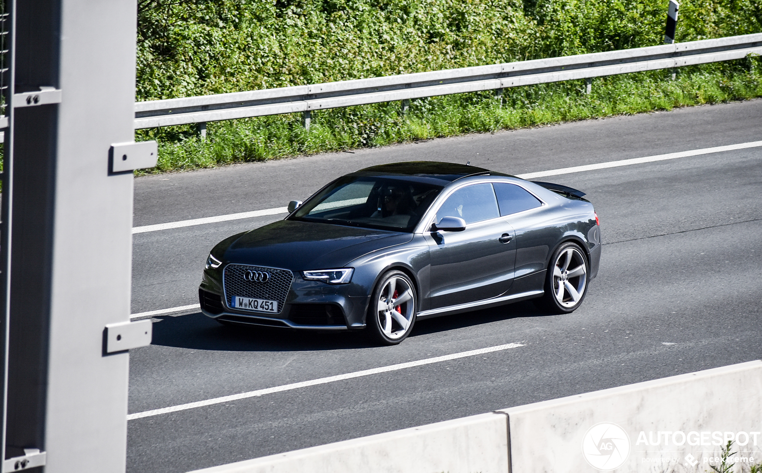 Audi RS5 B8 2012