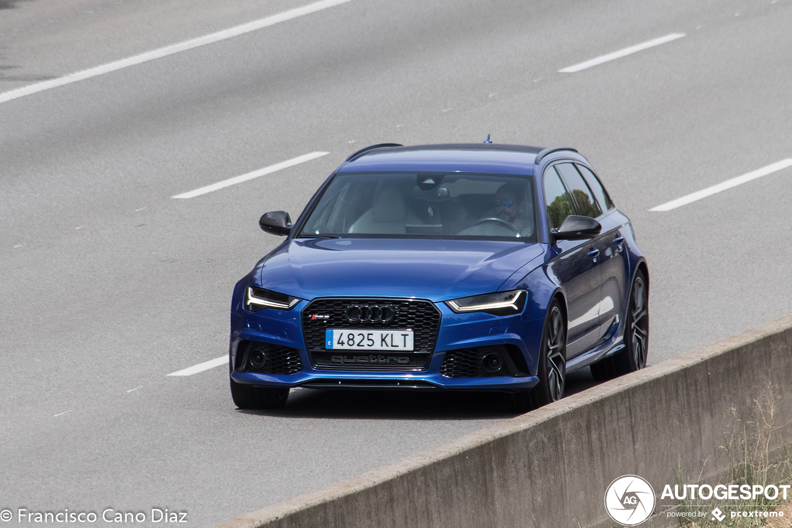 Audi RS6 Avant C7 2015