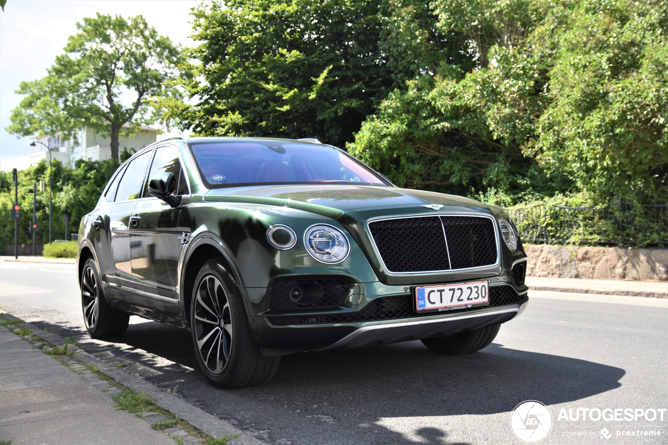 Bentley Bentayga V8