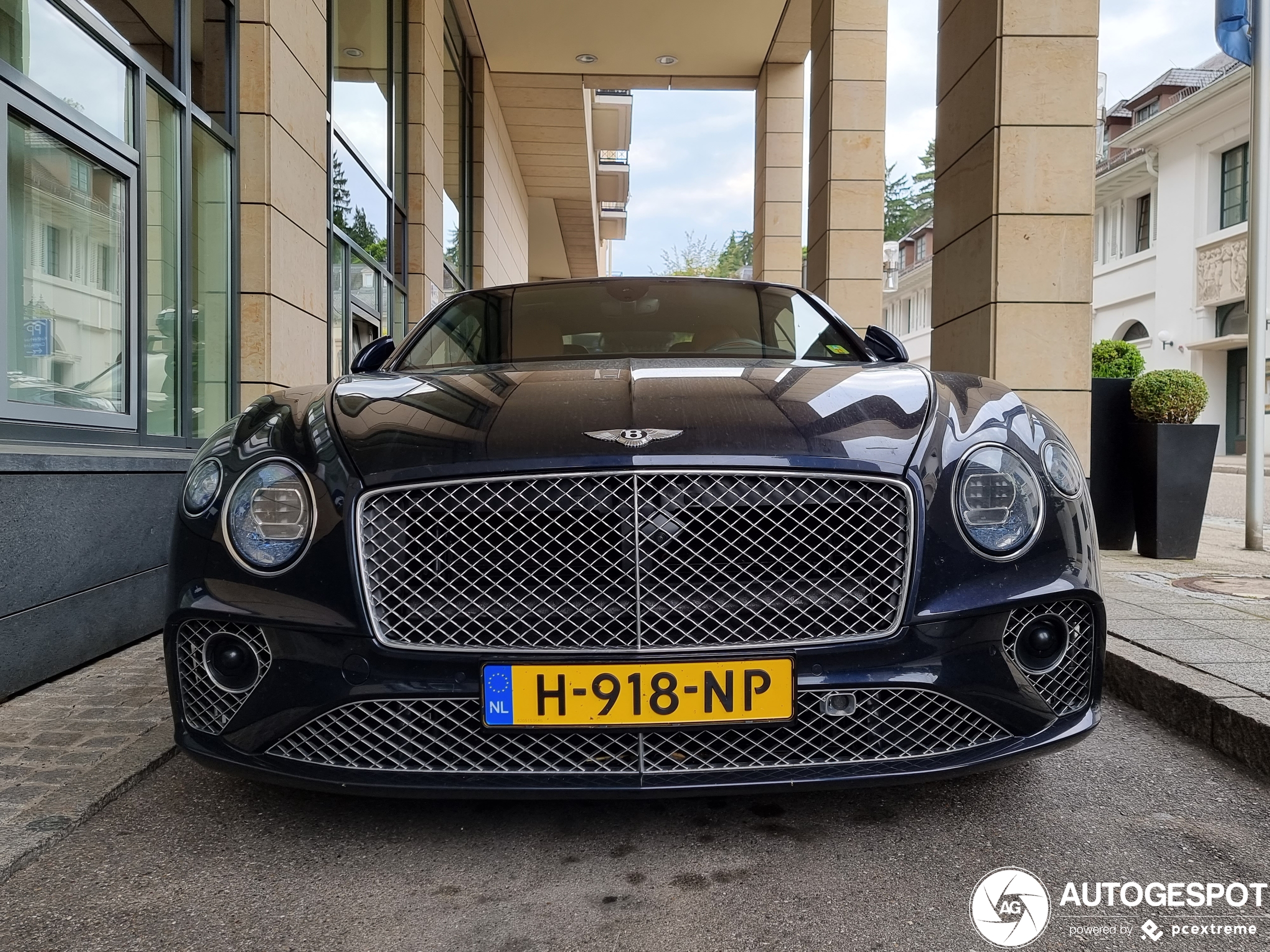 Bentley Continental GTC V8 2020