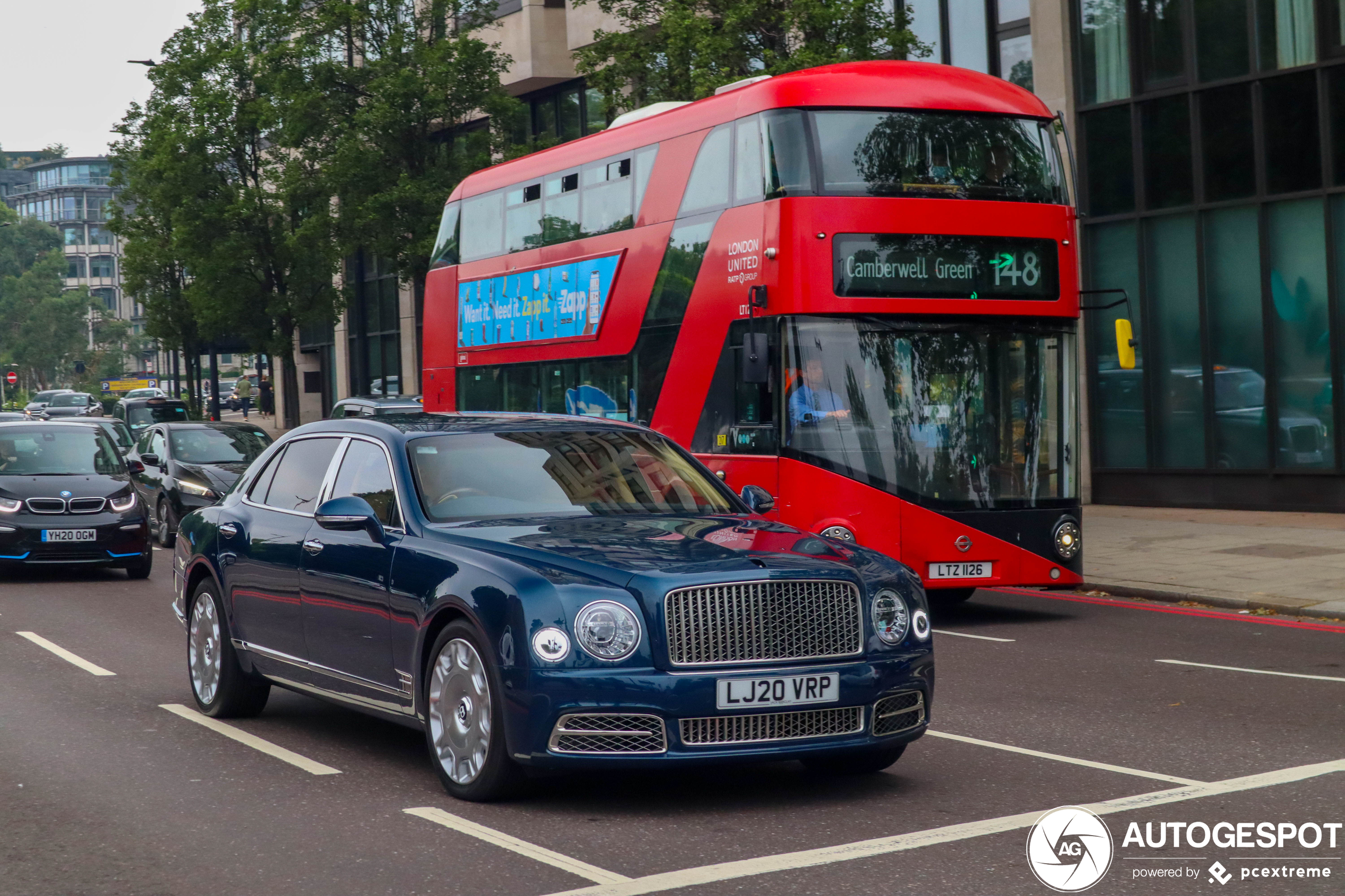 Bentley Mulsanne EWB 2016