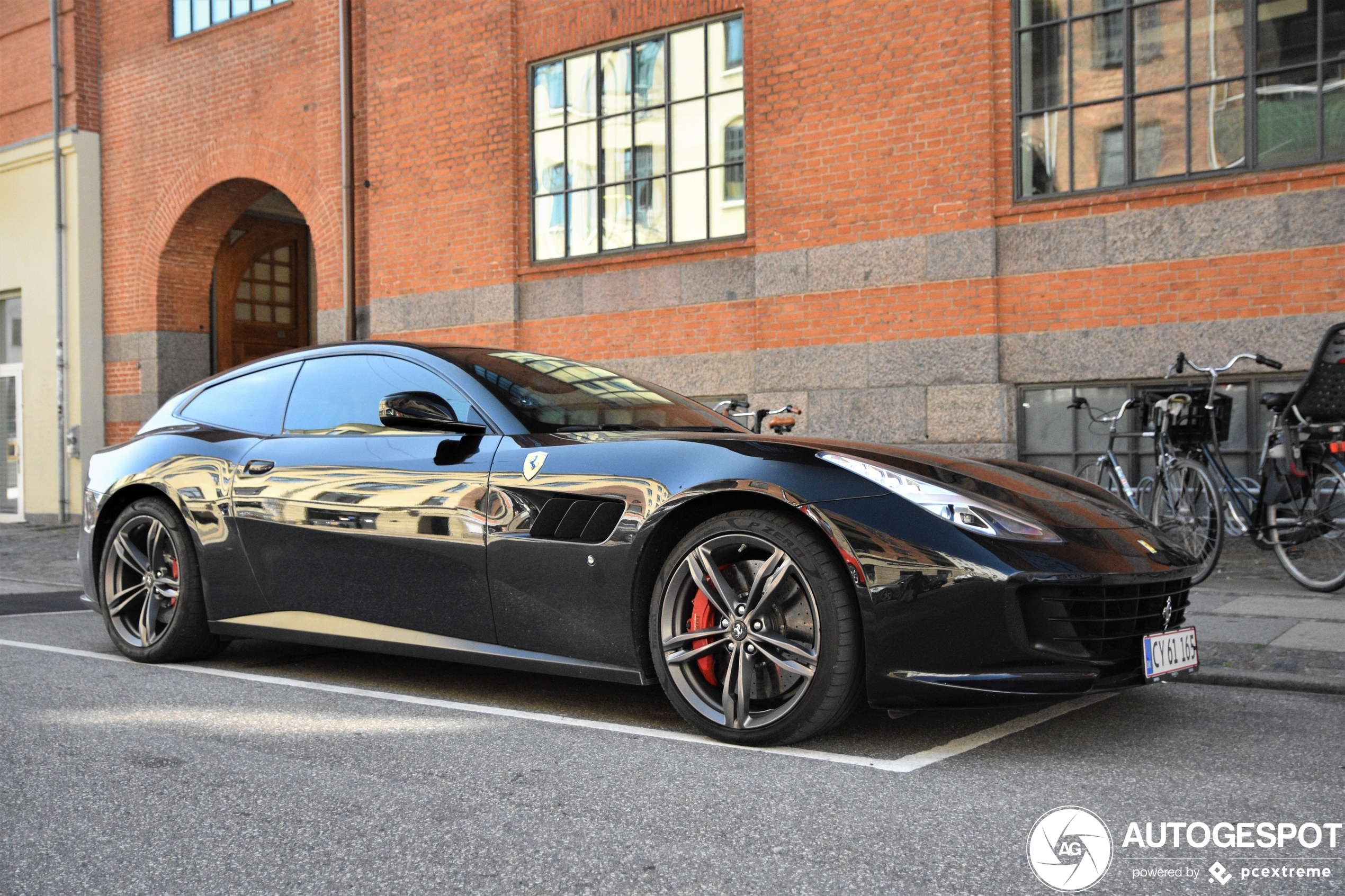 Ferrari GTC4Lusso