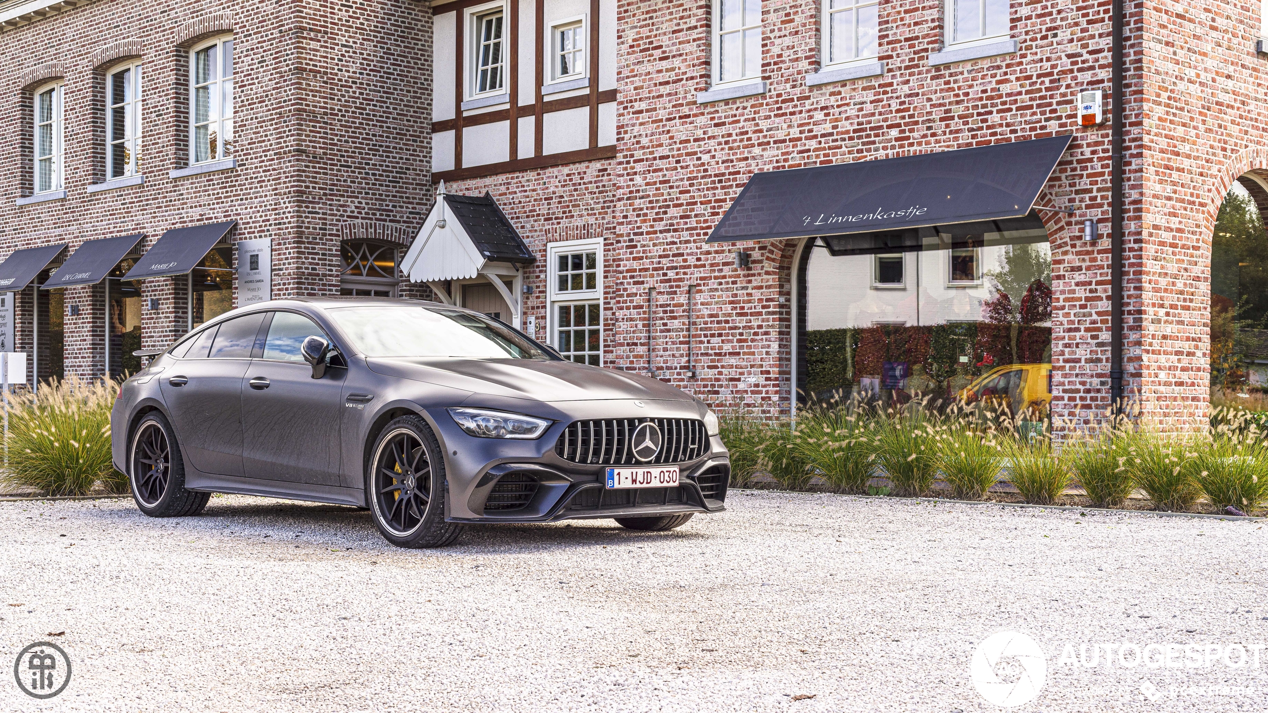 Mercedes-AMG GT 63 S X290