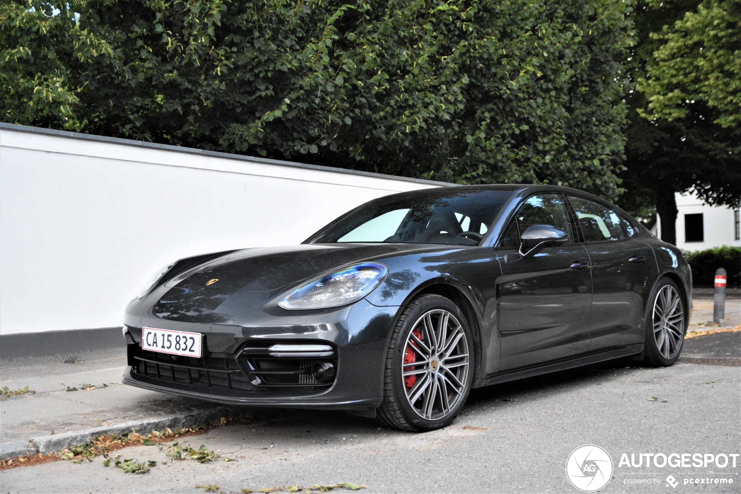 Porsche 971 Panamera GTS MkI