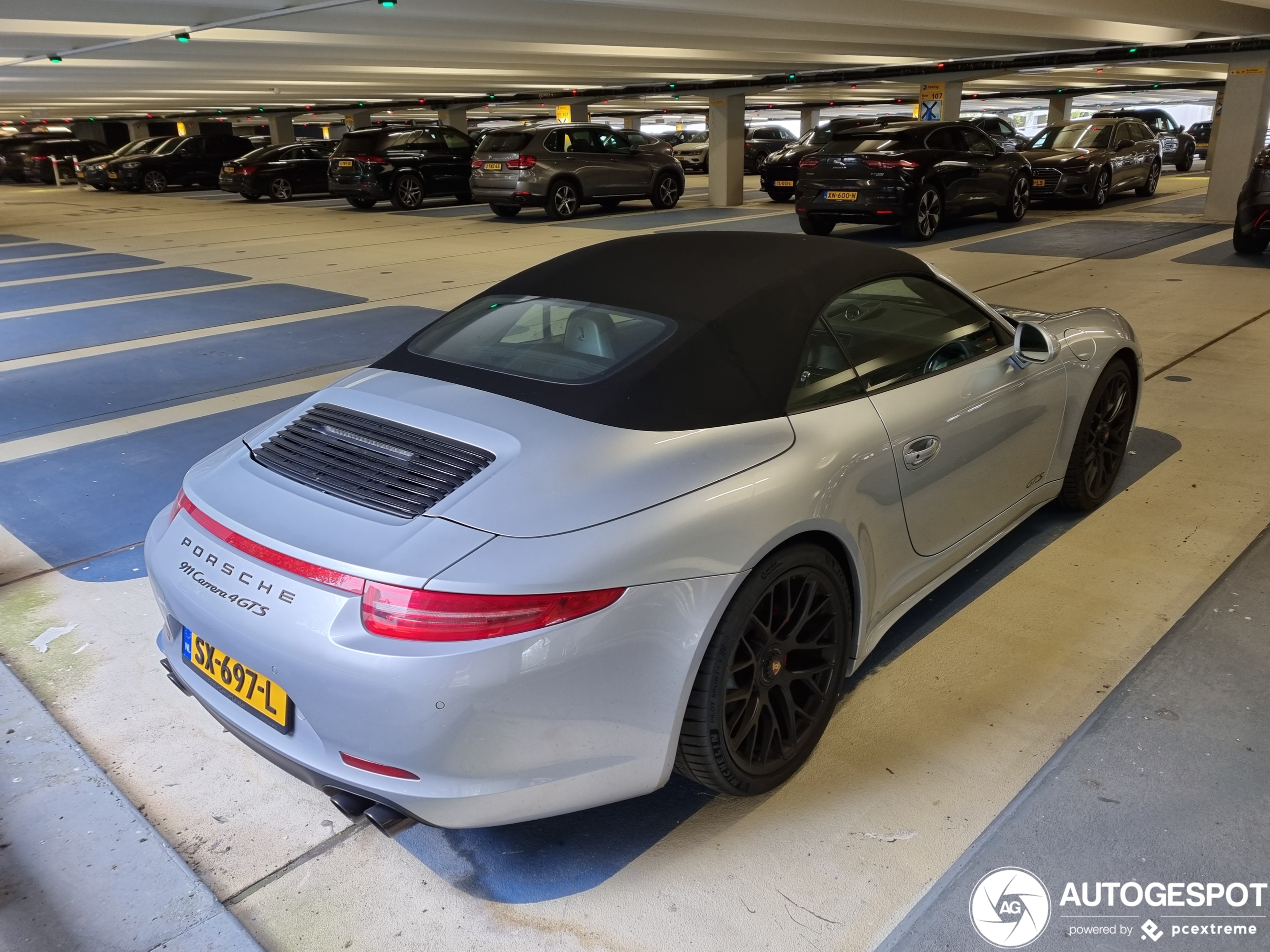 Porsche 991 Carrera 4 GTS Cabriolet MkI