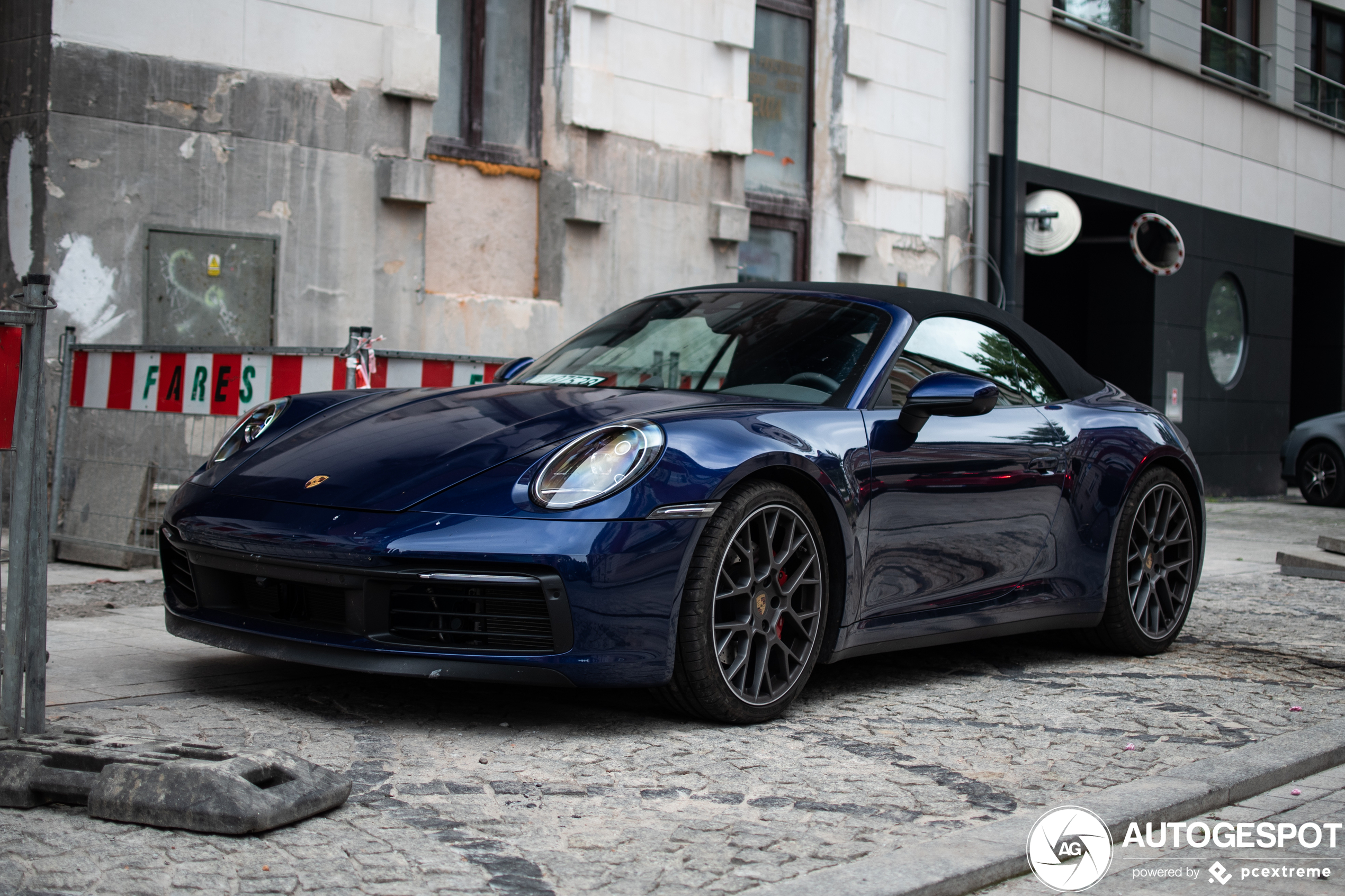 Porsche 992 Carrera 4S Cabriolet