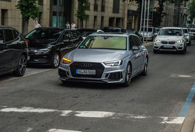 Audi RS4 Avant B9