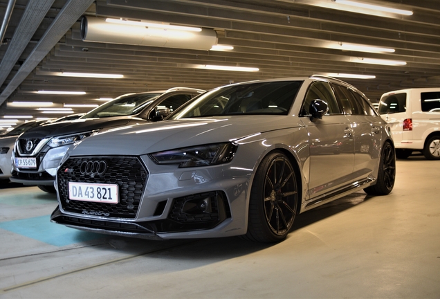 Audi RS4 Avant B9