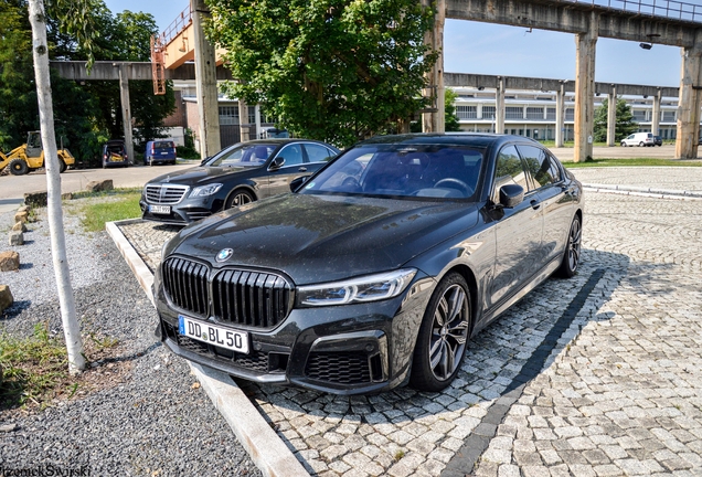 BMW M760Li xDrive 2019