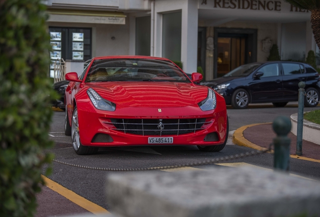 Ferrari FF