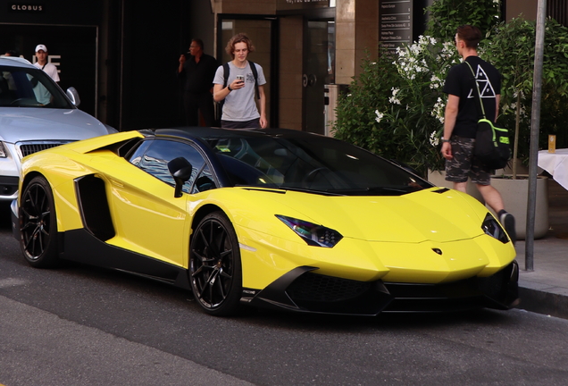 Lamborghini Aventador LP720-4 Roadster 50° Anniversario