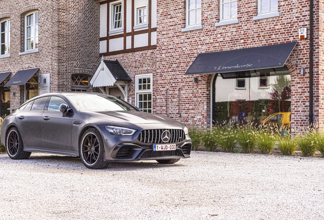 Mercedes-AMG GT 63 S X290