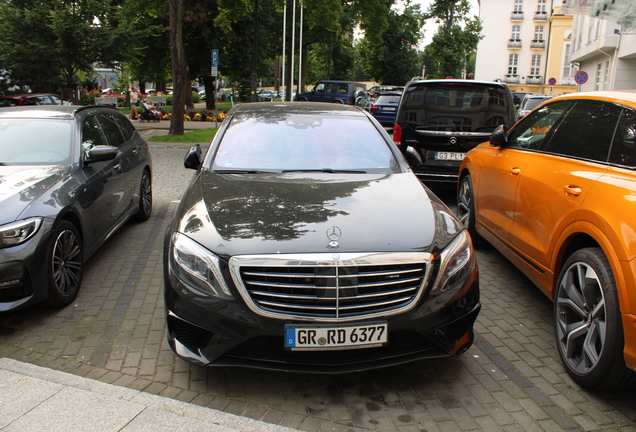 Mercedes-Benz S 63 AMG V222