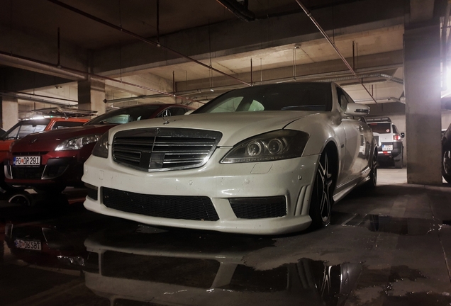 Mercedes-Benz S 63 AMG W221 2011