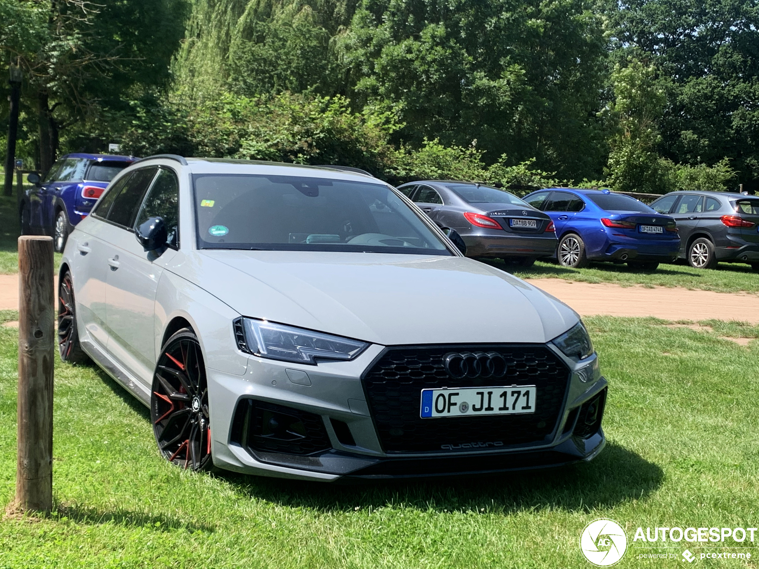 Audi RS4 Avant B9