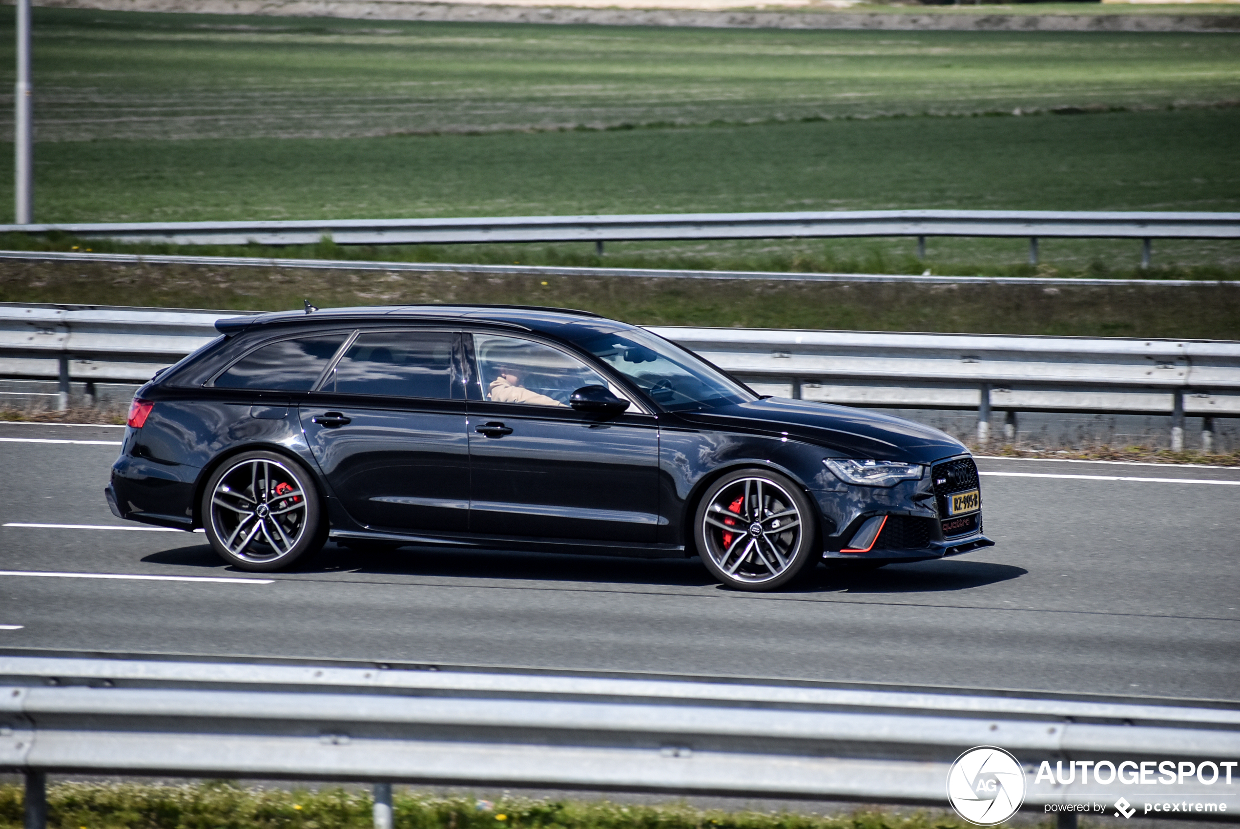 Audi RS6 Avant C7