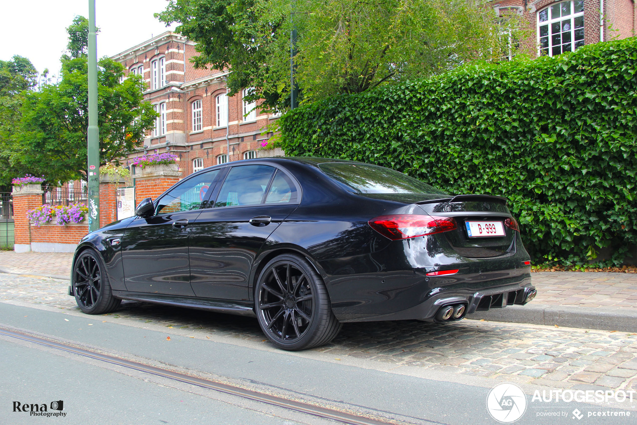 Mercedes-AMG E 63 W213 is opgepompt door Brabus