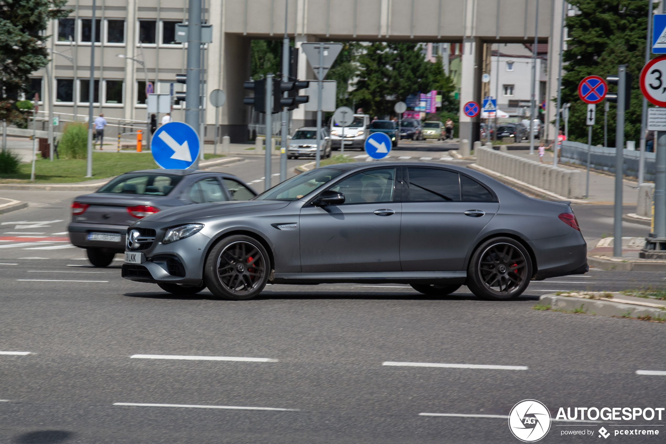 Mercedes-AMG E 63 S W213