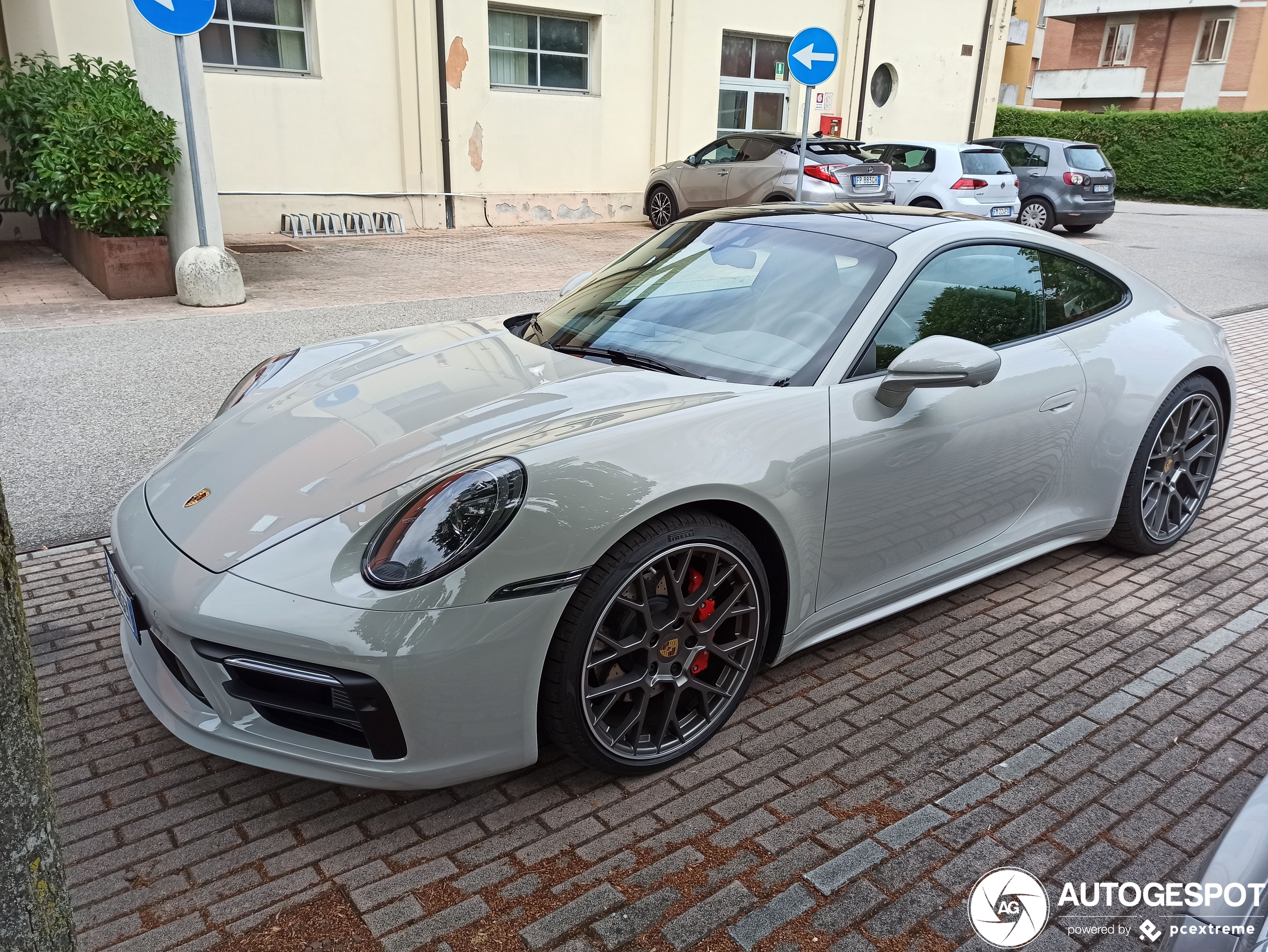 Porsche 992 Carrera S