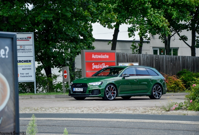 Audi RS4 Avant B9