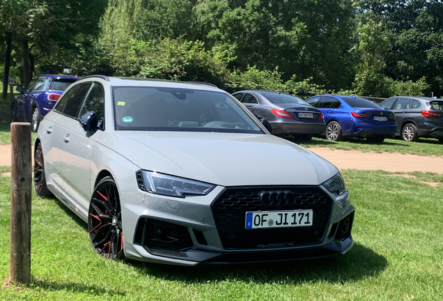 Audi RS4 Avant B9