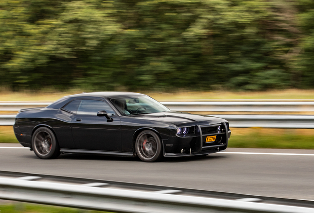 Dodge Challenger SRT-8