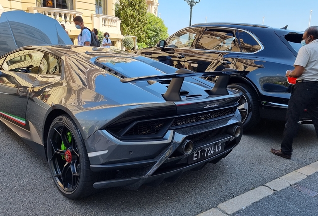 Lamborghini Huracán LP640-4 Performante