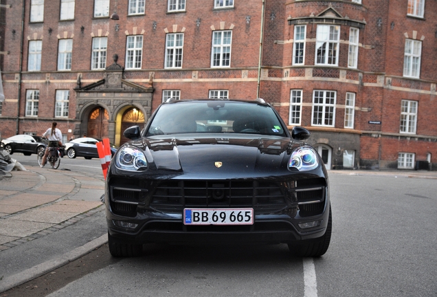 Porsche 95B Macan Turbo