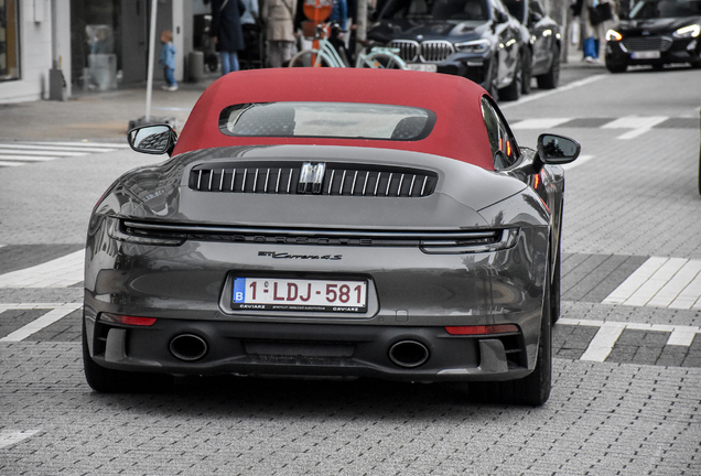 Porsche 992 Carrera 4S Cabriolet