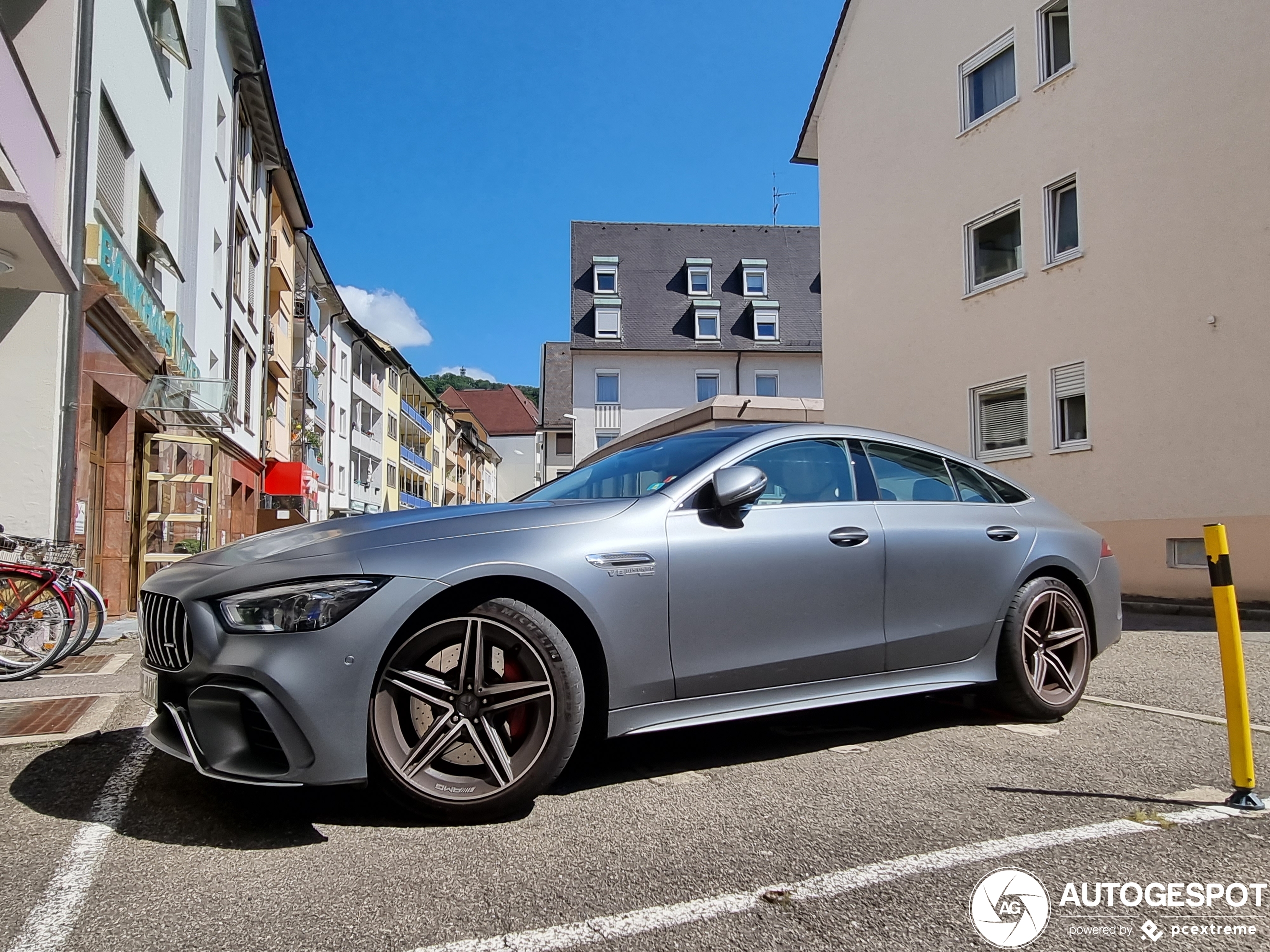 Mercedes-AMG GT 63 X290