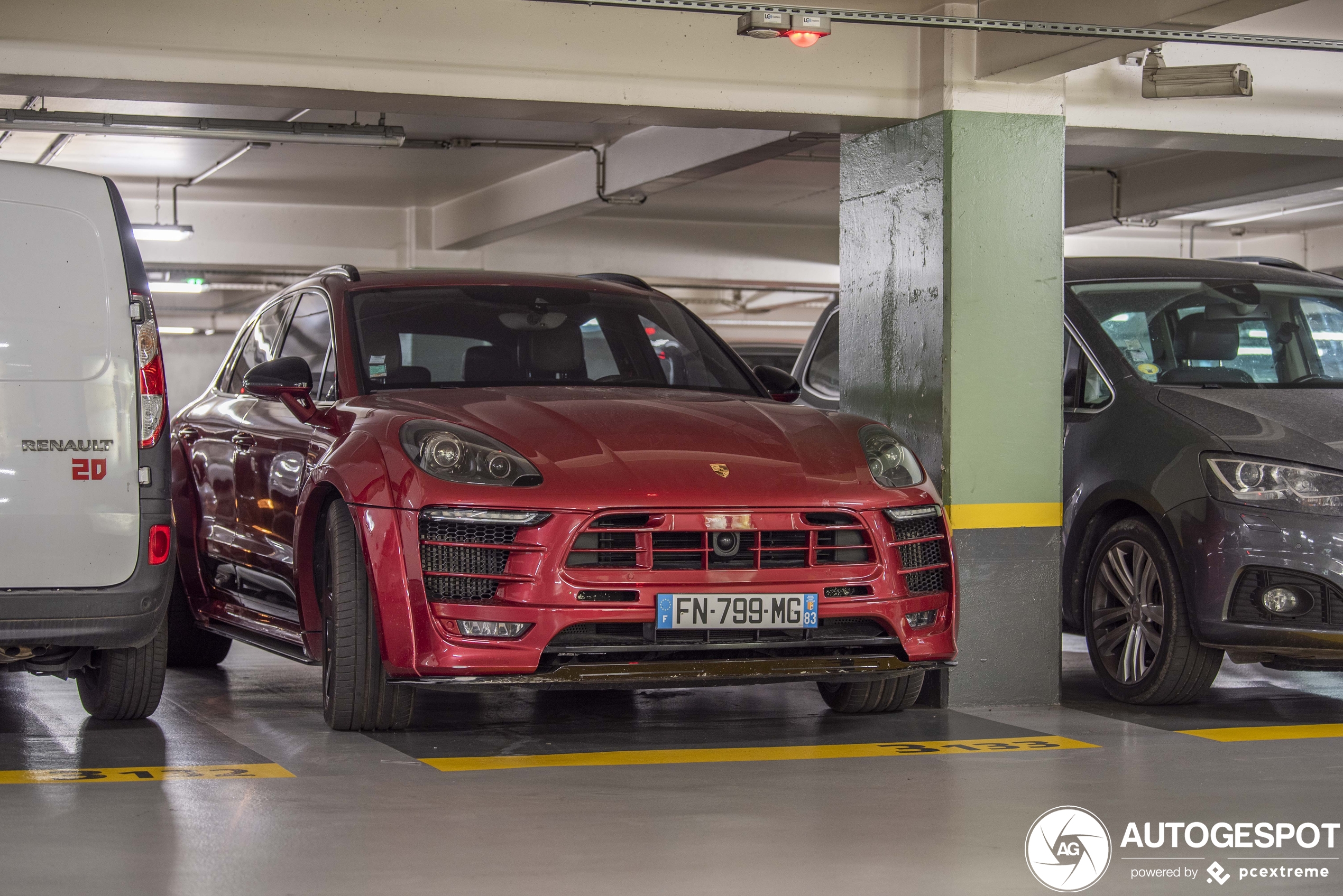 Porsche 95B Macan Turbo PD600M Prior Design