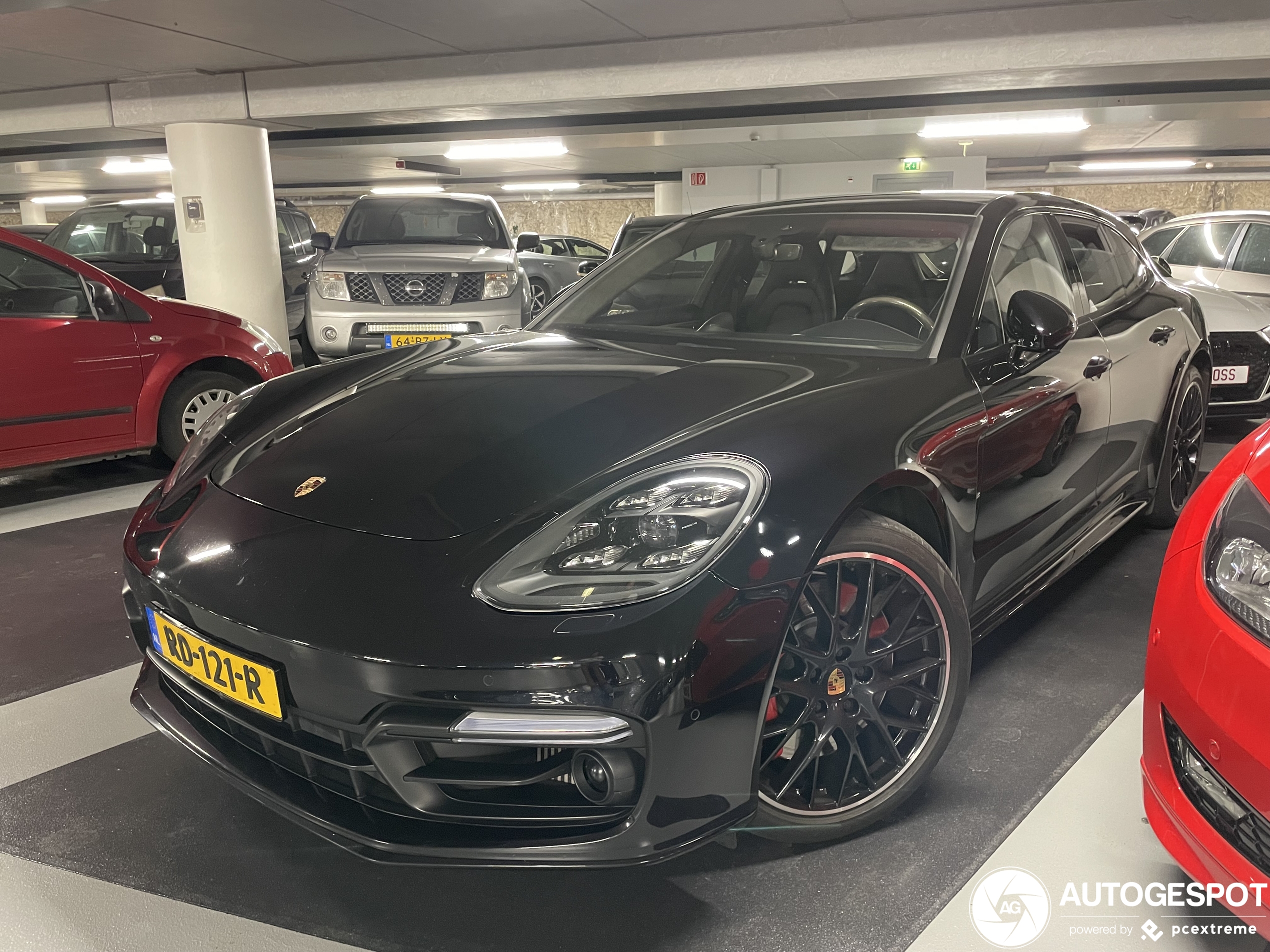 Porsche 971 Panamera Turbo Sport Turismo