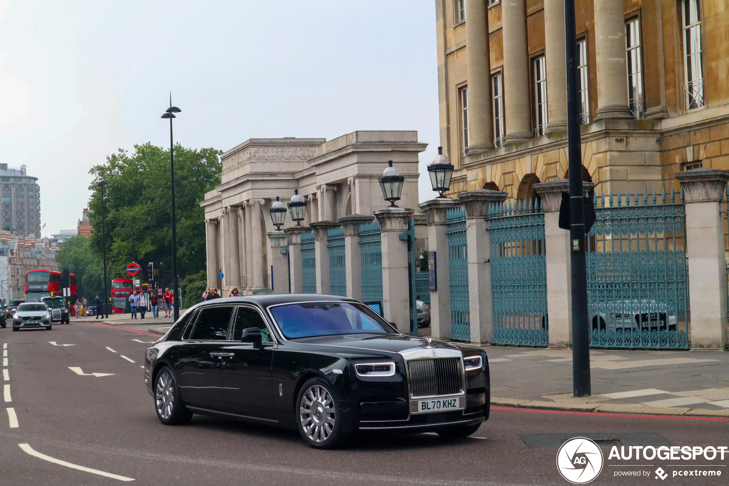 Rolls-Royce Phantom VIII EWB