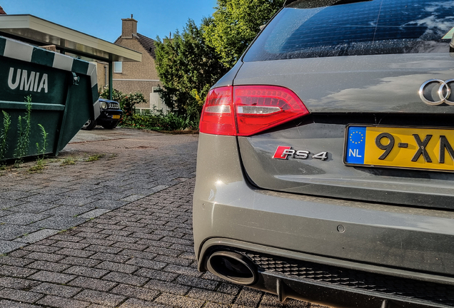 Audi RS4 Avant B8