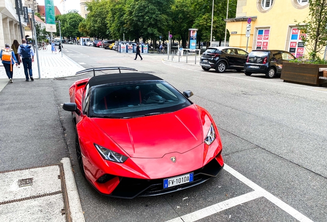 Lamborghini Huracán LP640-4 Performante Spyder