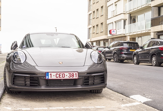 Porsche 992 Carrera 4S