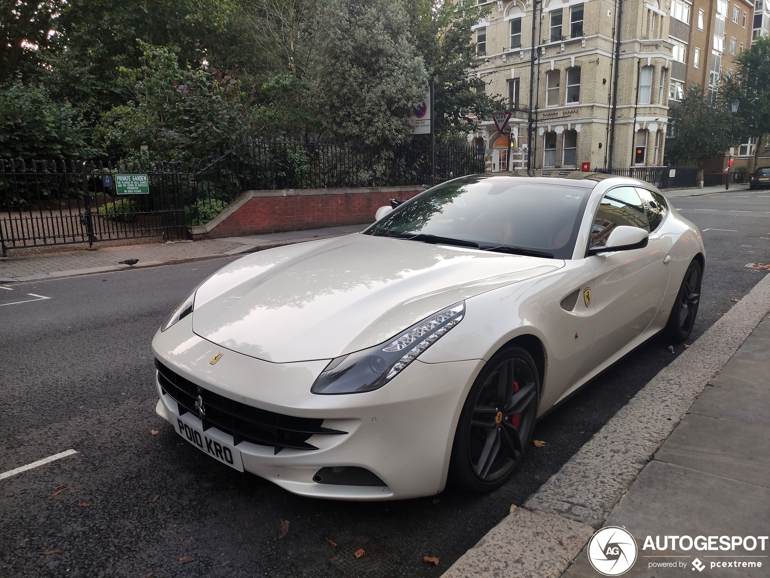 Ferrari FF