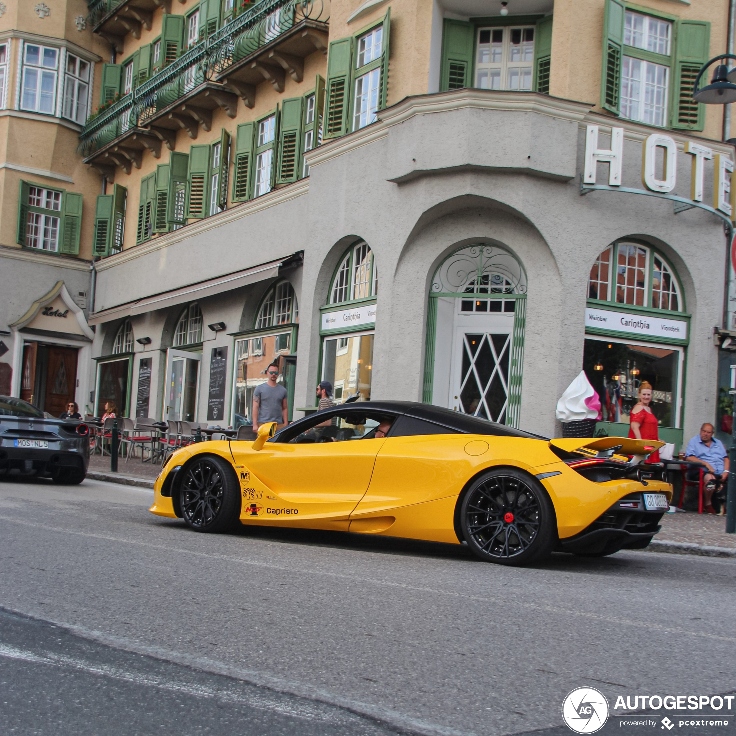 McLaren 720S