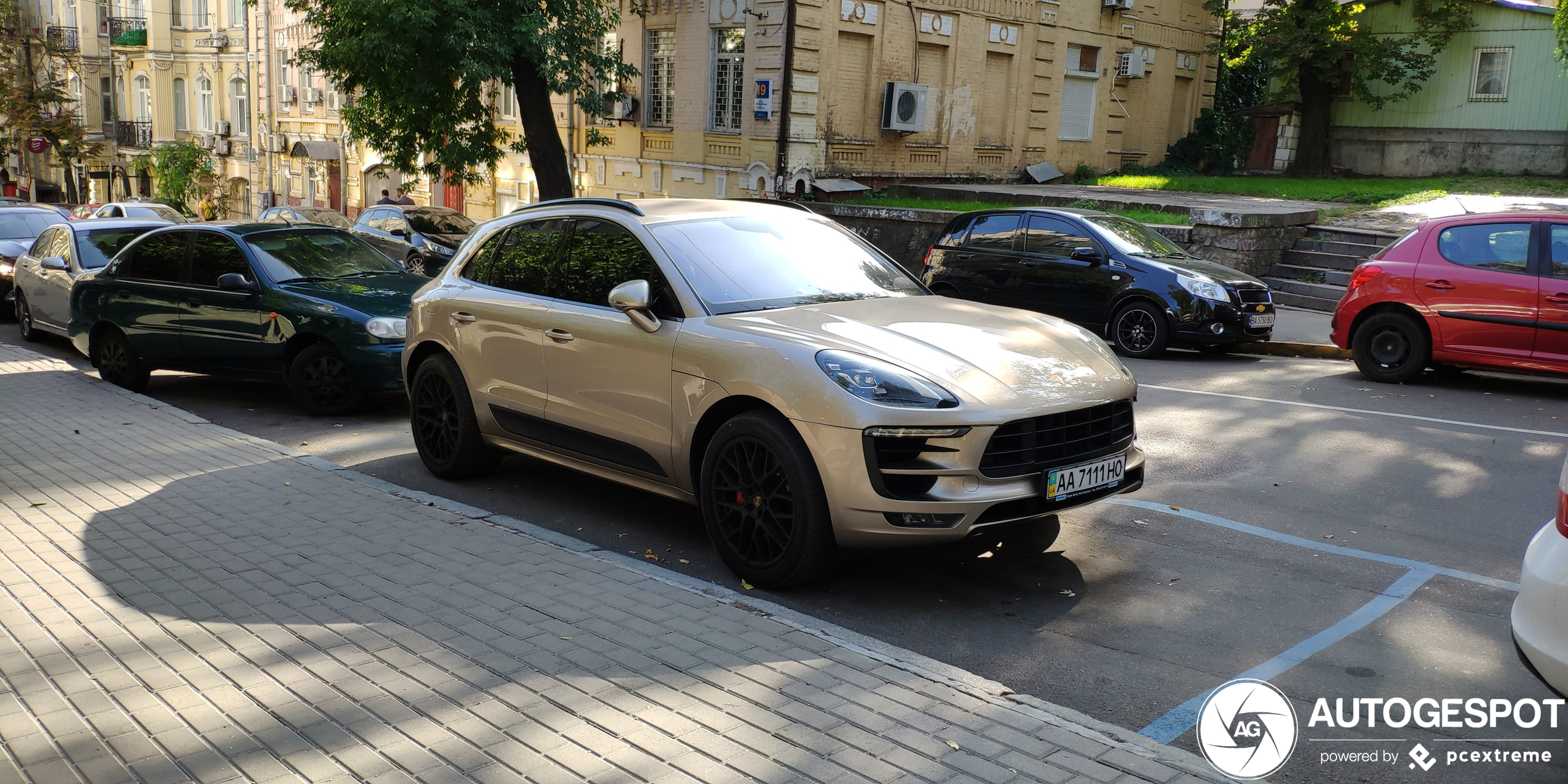 Porsche 95B Macan GTS