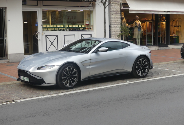 Aston Martin V8 Vantage 2018