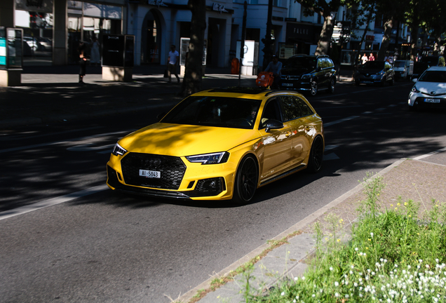 Audi RS4 Avant B9