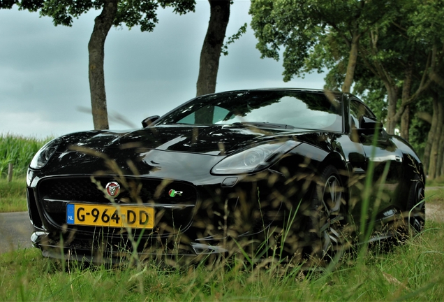 Jaguar F-TYPE R Coupé